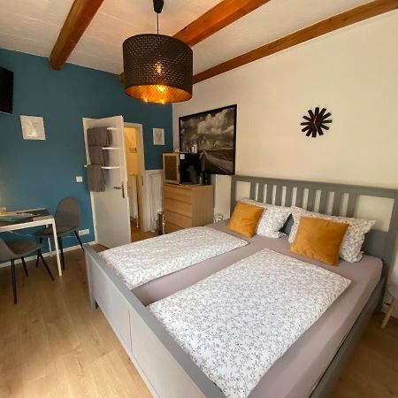 Kleines Doppelzimmer Mit Eigenem Bad Und Kuehlschrank, Frisch Saniert Friedrichskoog Exterior foto