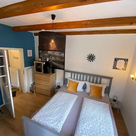 Kleines Doppelzimmer Mit Eigenem Bad Und Kuehlschrank, Frisch Saniert Friedrichskoog Exterior foto