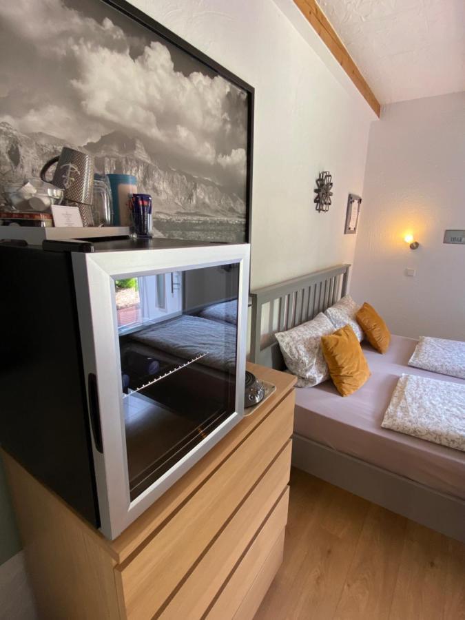 Kleines Doppelzimmer Mit Eigenem Bad Und Kuehlschrank, Frisch Saniert Friedrichskoog Exterior foto